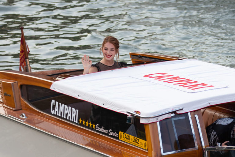 Cate Blanchett presenta la serie Mrs. America al Campari Boat – In