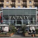 Eataly festeggia i 10 anni del punto vendita milanese. Tra le novità caffetteria con 30 posti a sedere e corner di artisti del vegetariano