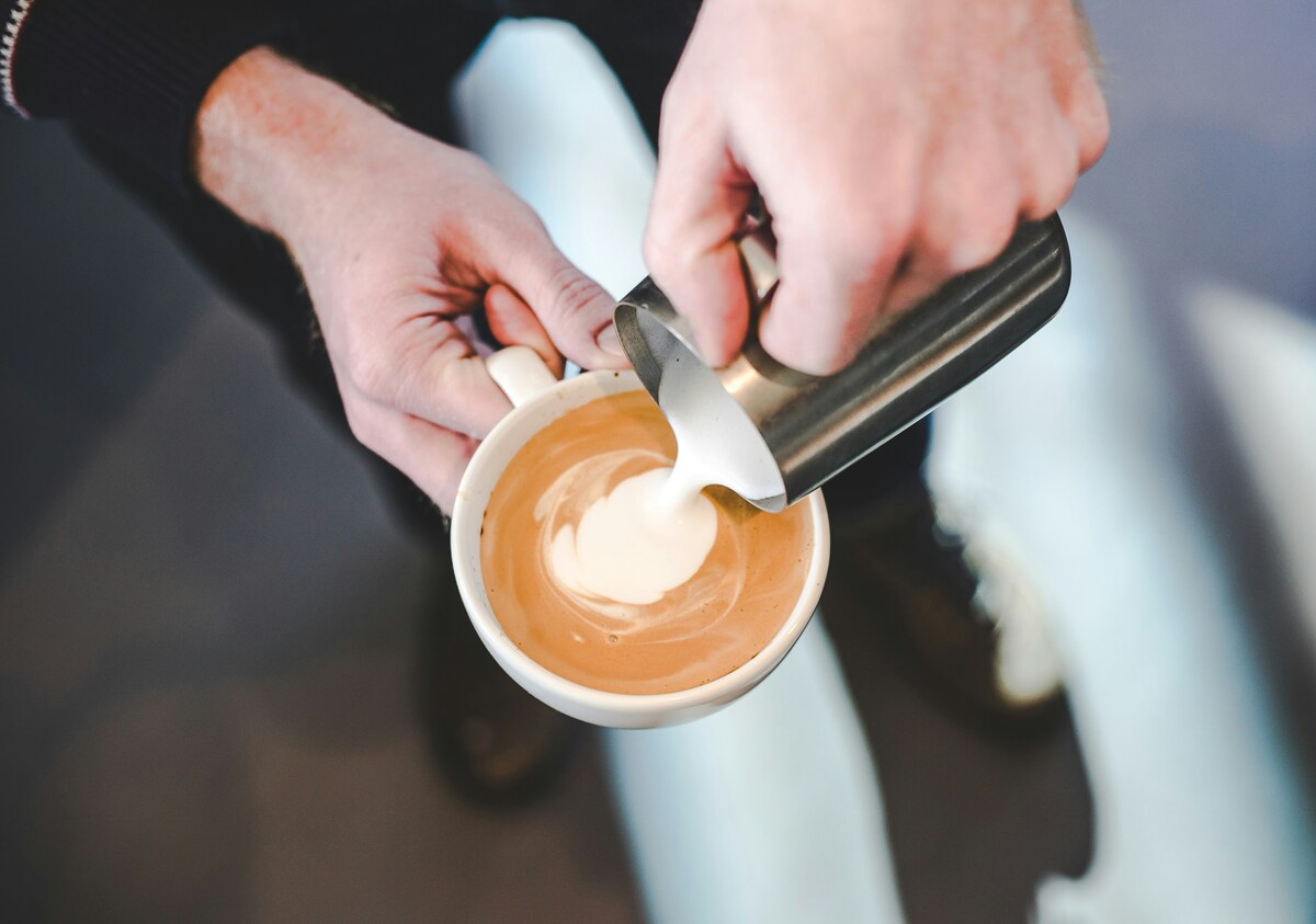 Cappuccino (Foto di Trent Erwin su Unsplash)