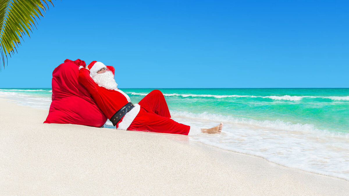 babbo natale in vacanza al mare